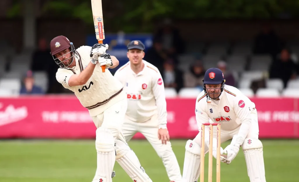 Dom-Sibley-batting-against-Essex